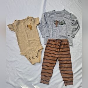 Set Of Carter's Clothes- Unisex- 18 Month